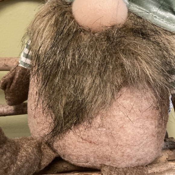 NEW WOODLAND COTTAGE FELTED REINDEER CHRISTMAS GNOME with Beanbag Bottom - Picture 3 of 9